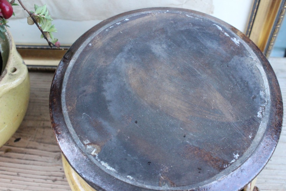 Oude Franse ronde aardewerk pot