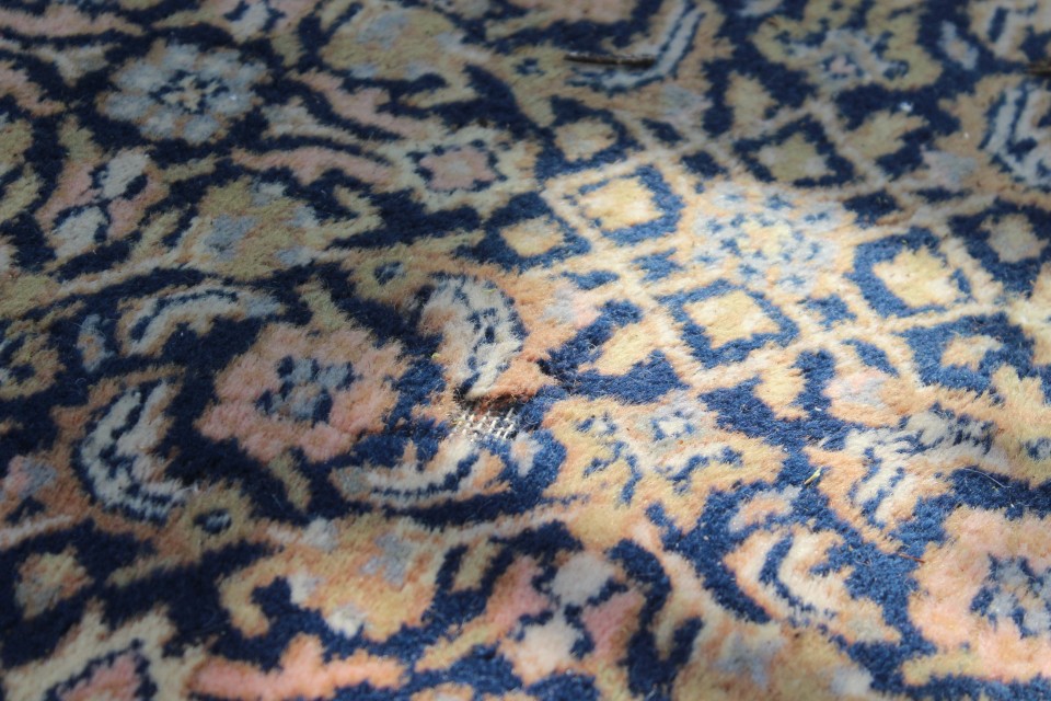 Oud groot Perzisch tapijt