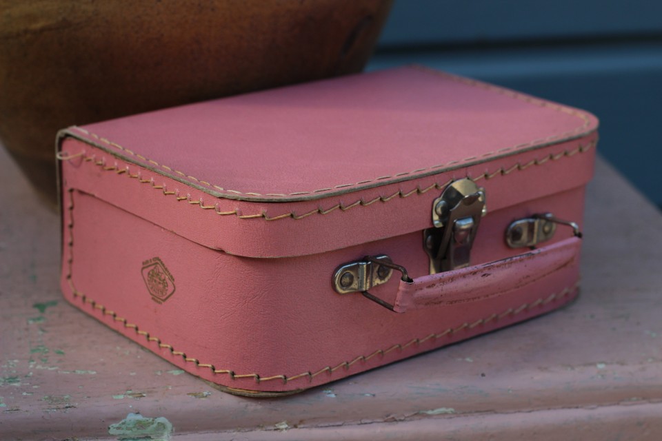 Brocante roze koffertje